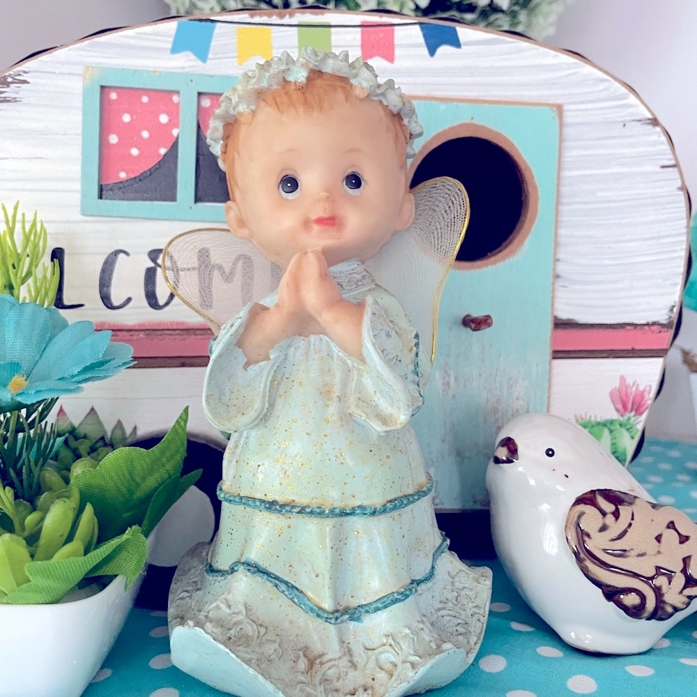 Charming angel